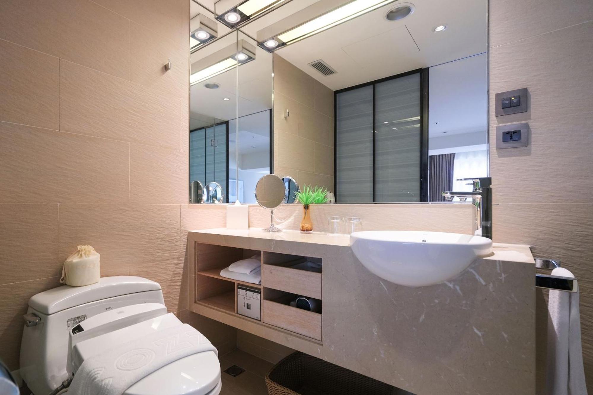 Hotel Cozzi Minsheng Taipei Exterior photo
