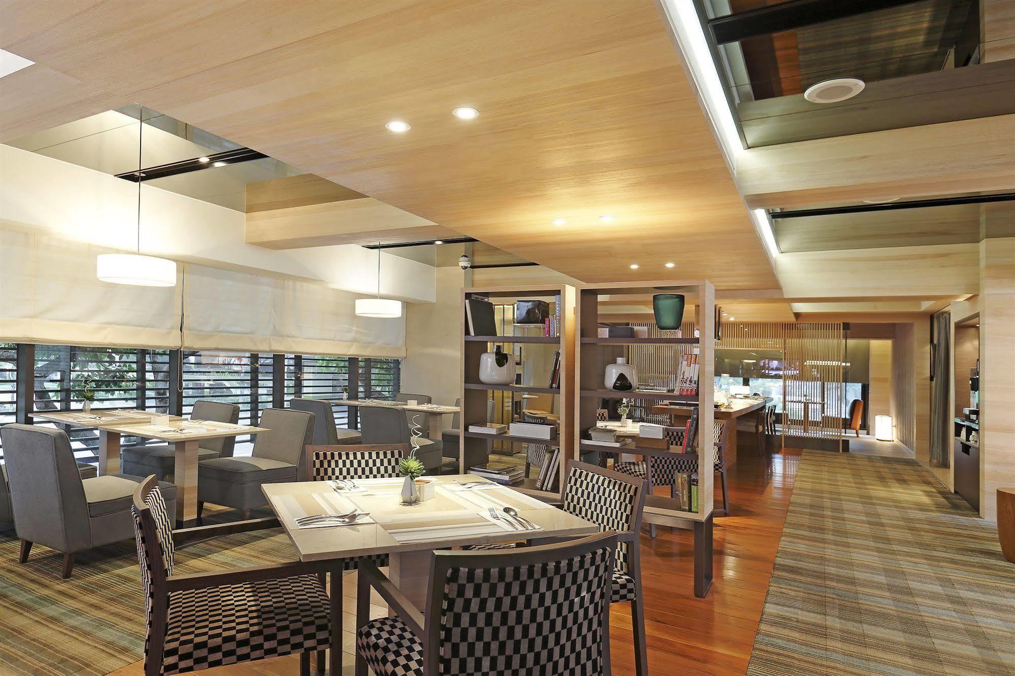 Hotel Cozzi Minsheng Taipei Exterior photo